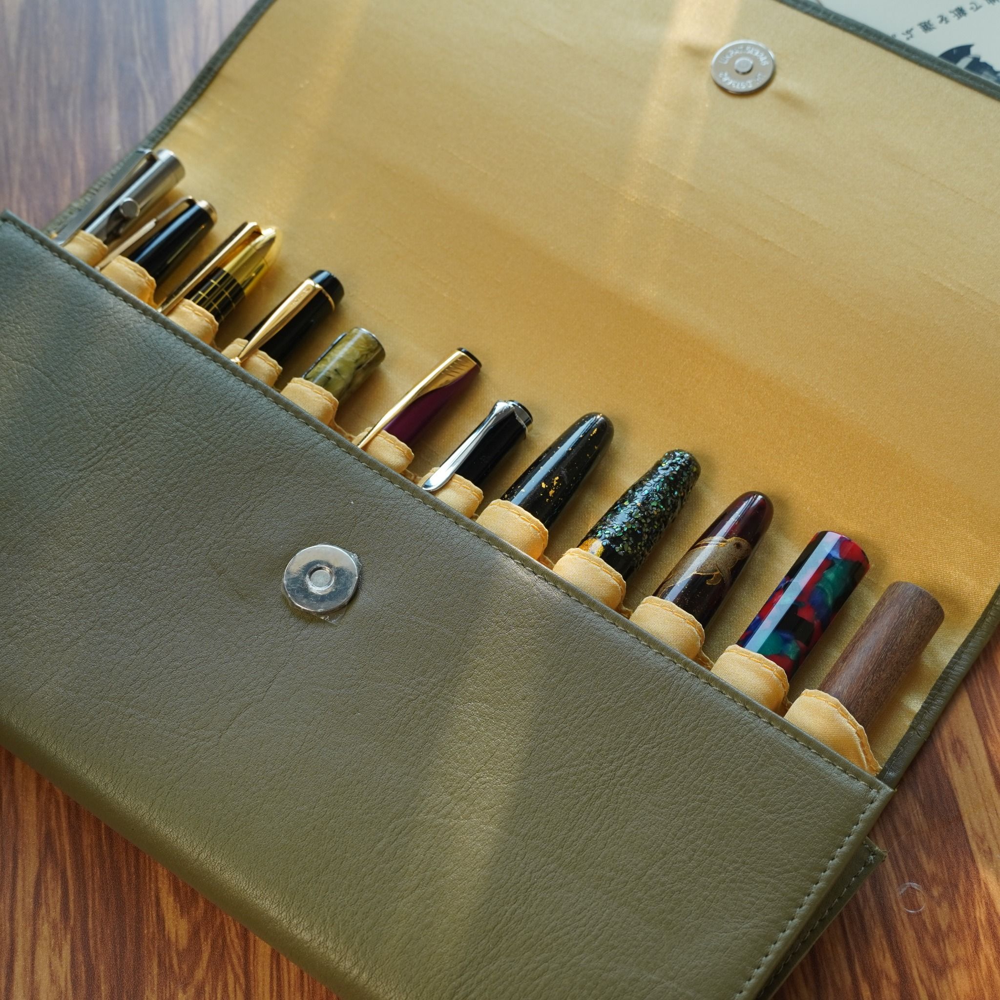 Bao Da Đựng Bút - Loại 12 Bút - Wancher Penfolium 12 Pen Pouch - 6 Màu