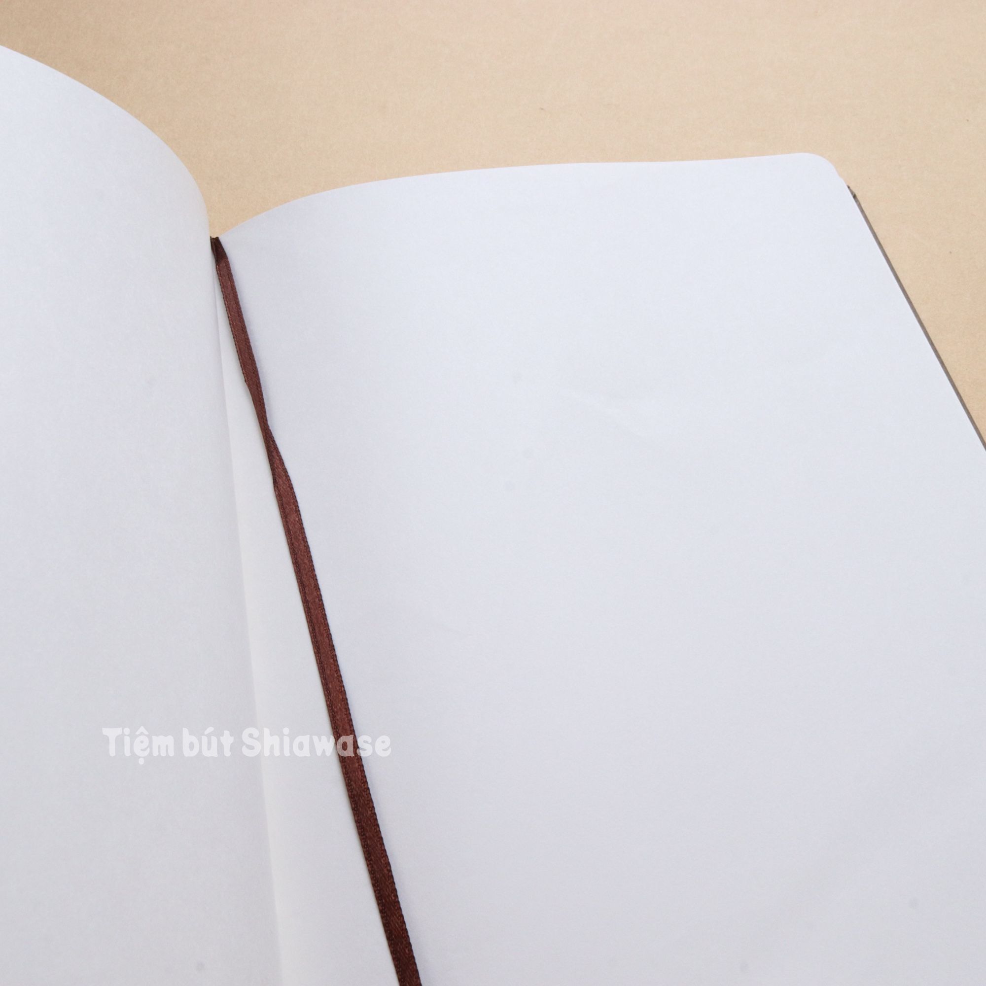 Sổ Apica Premium C.D. Notebook A5 Bìa Da - Brown - Giấy Trắng - Trơn Không Kẻ