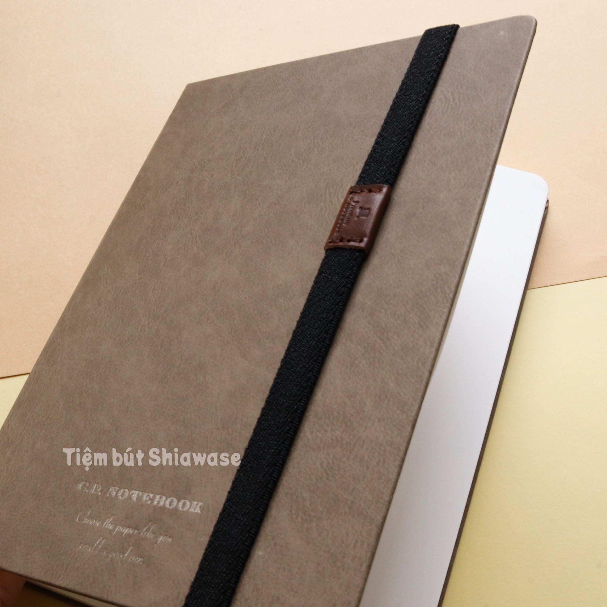 Sổ Apica Premium C.D. Notebook A5 Bìa Da - Brown - Giấy Trắng - Trơn Không Kẻ