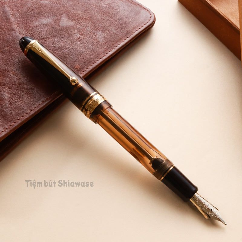 Bút Máy Pilot Custom 823 - Transparent Brown - Nâu Trong Suốt
