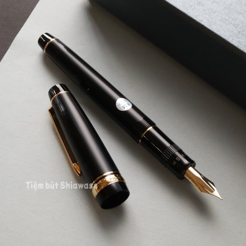 Bút Máy Pilot Justus 95 - Stripe Black - Đen Sọc Trơn