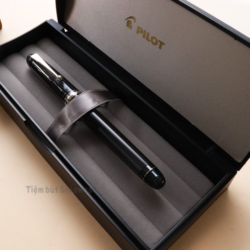 Bút Máy Pilot Custom 74 - Transparent Black - Đen Trong Suốt