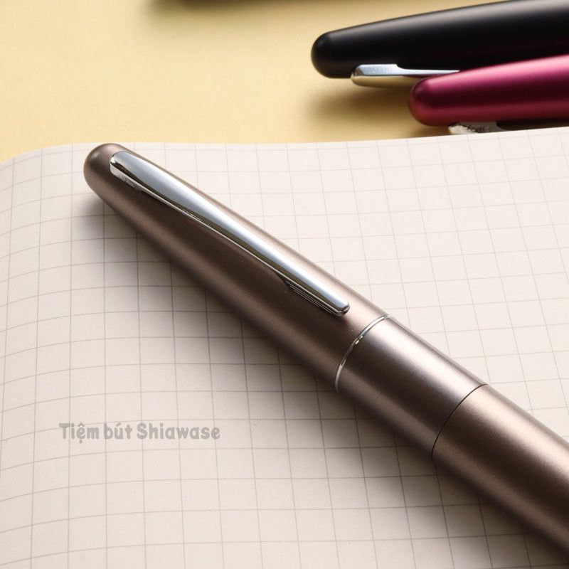 Bút Máy Pilot Cocoon - Titanium