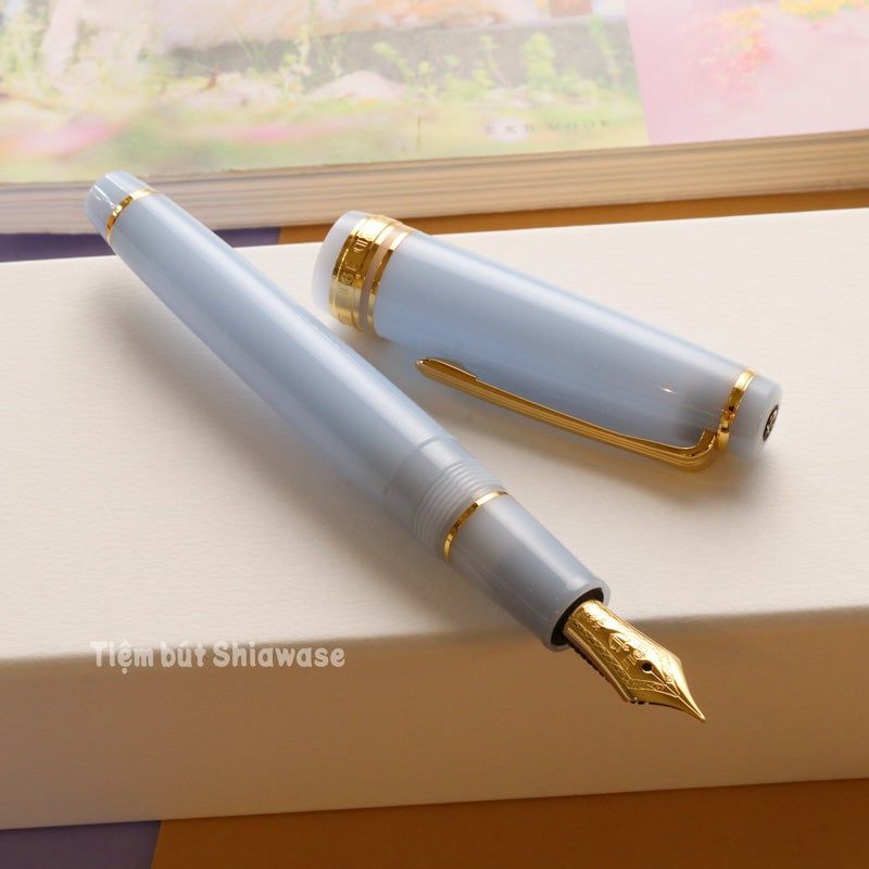 Bút Máy Sailor Professional Gear Slim 14K Shikiori Otogibanashi - Crane Light Blue