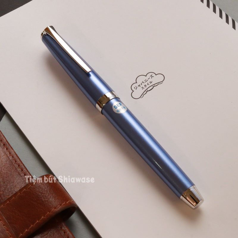 Bút Máy Pilot Elabo Ngòi Soft - Light Blue - Xanh Nhạt (Bản Metal)