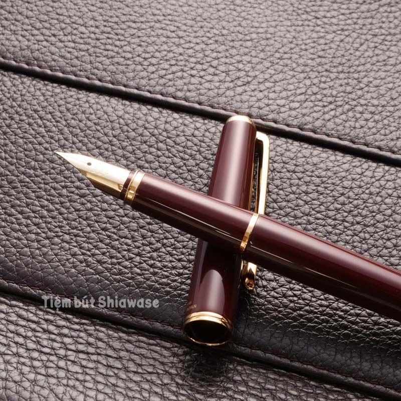 Bút Máy Pilot Deluxe Urushi - Deep Red - Đỏ