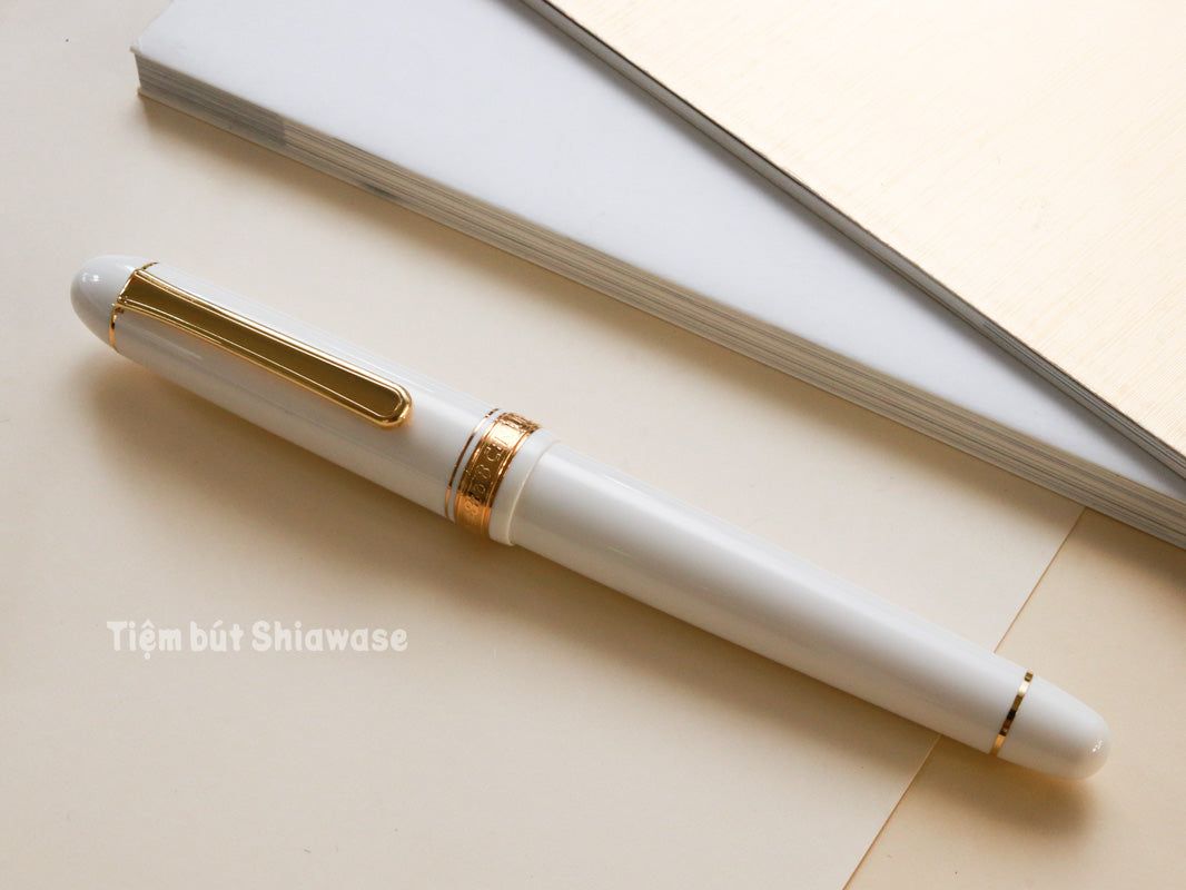 Bút Máy Platinum #3776 Century Slip & Seal 14K - Chenonceau White - Trắng