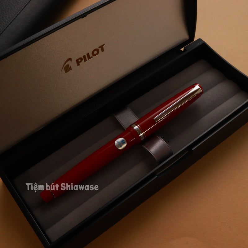 Bút Máy Pilot Elabo Ngòi Soft - Red - Đỏ (Bản Resin)