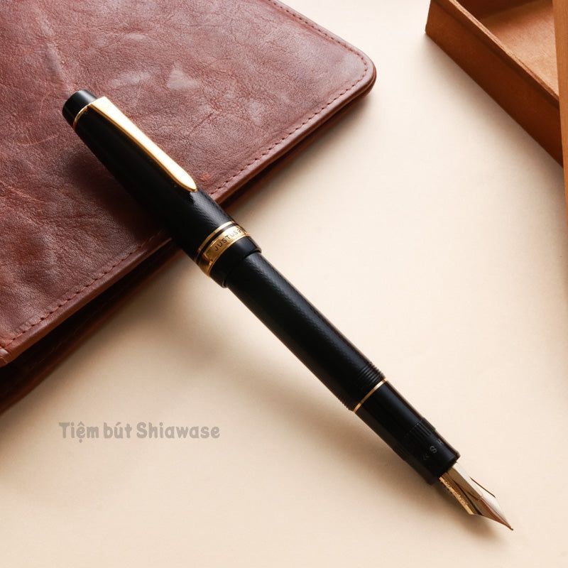 Bút Máy Pilot Justus 95 - Barley Black - Đen Sọc Chéo