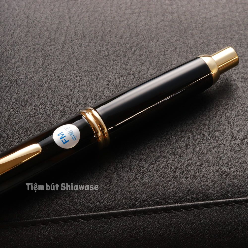 Bút Máy Pilot Capless Vanishing Point Gold Trims - Black - Đen