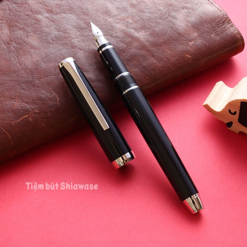 Bút Máy Pilot Elabo Ngòi Soft - Black - Đen (Bản Metal)
