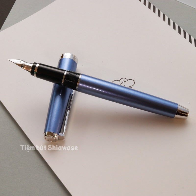 Bút Máy Pilot Elabo Ngòi Soft - Light Blue - Xanh Nhạt (Bản Metal)