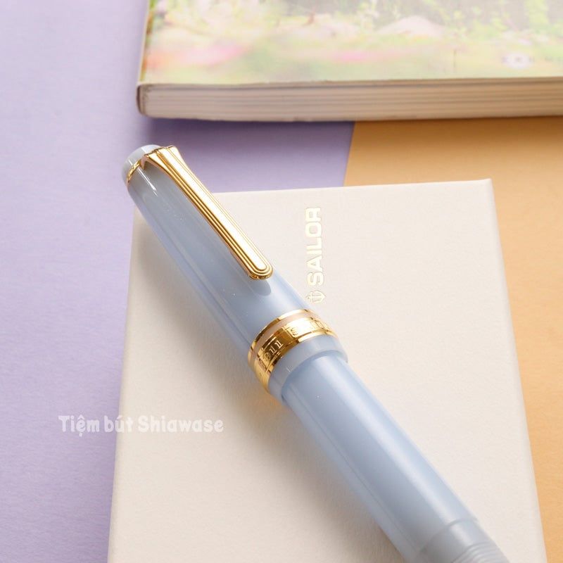 Bút Máy Sailor Professional Gear Slim 14K Shikiori Otogibanashi - Crane Light Blue