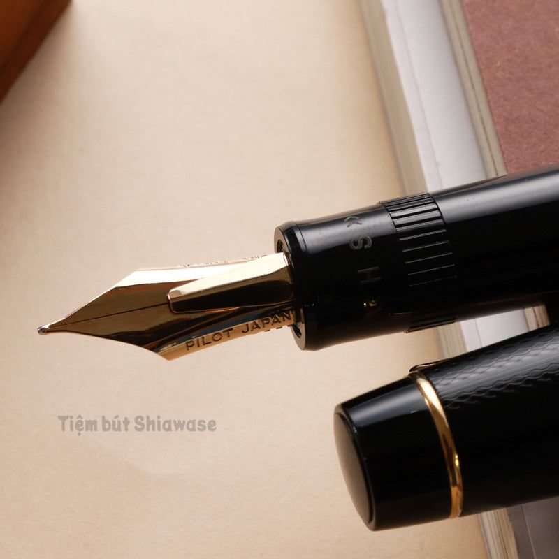 Bút Máy Pilot Justus 95 - Barley Black - Đen Sọc Chéo