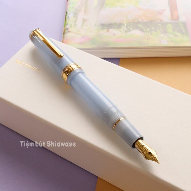 Bút Máy Sailor Professional Gear Slim 14K Shikiori Otogibanashi - Crane Light Blue