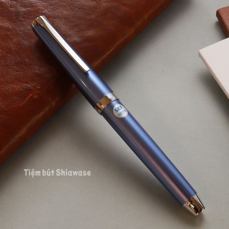 Bút Máy Pilot Elabo Ngòi Soft - Light Blue - Xanh Nhạt (Bản Metal)