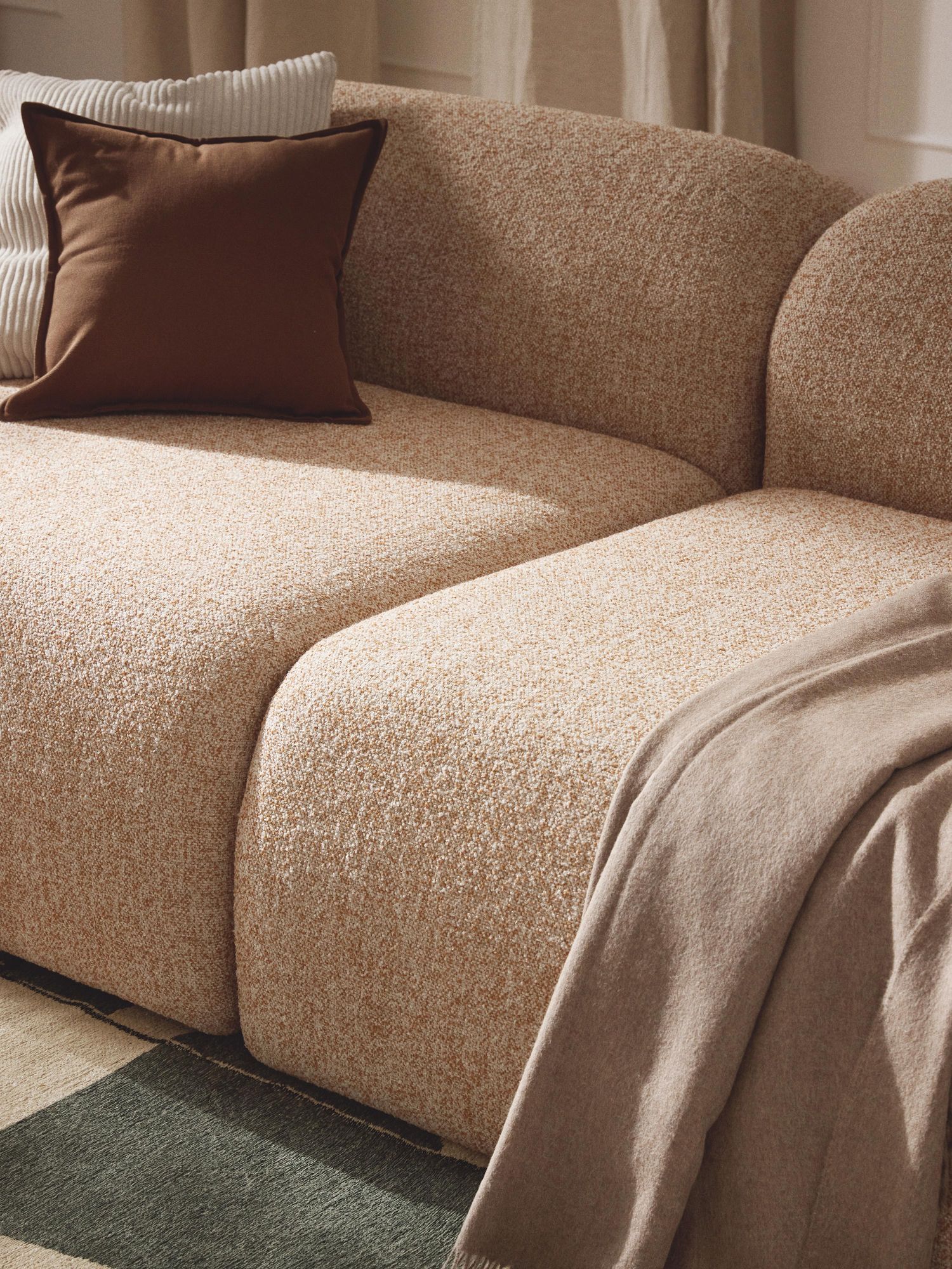 Sofa cao cấp Candy Bắc Âu Rubies House