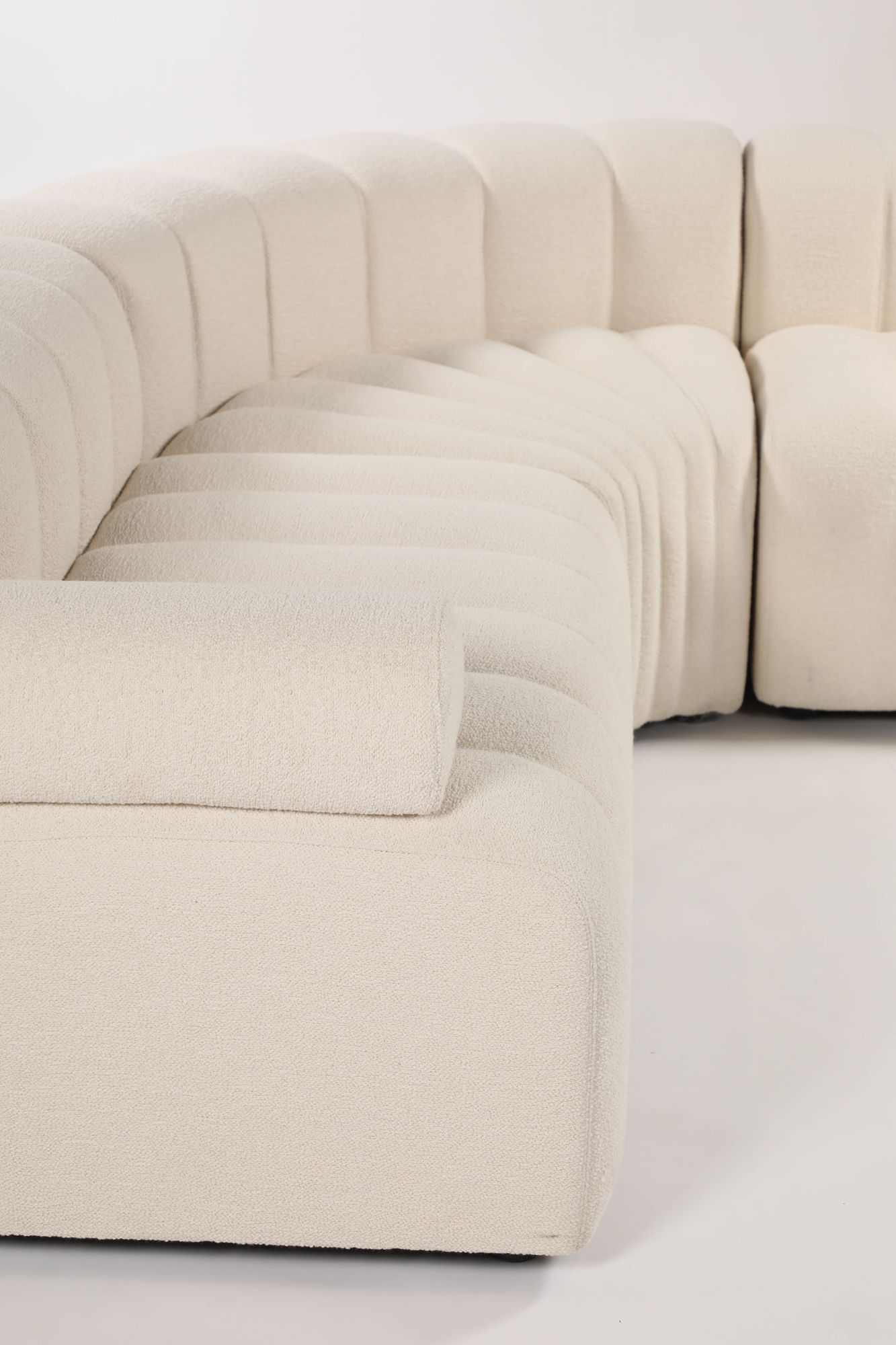 Sofa góc L phòng khách Soho Bắc Âu Rubies House