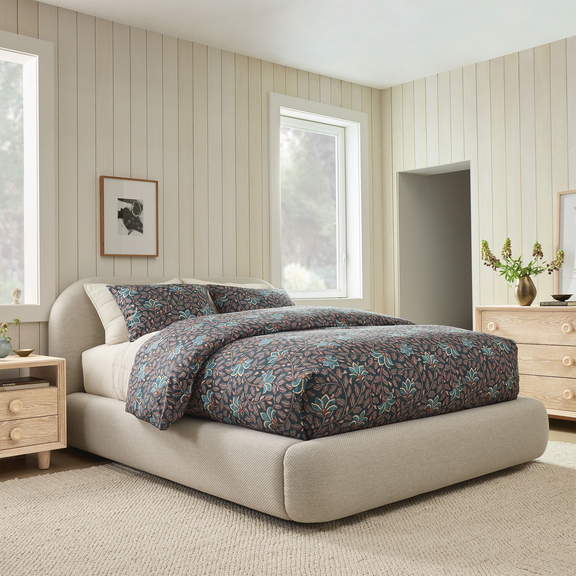 Giường ngủ bọc nệm cao cấp Pio Bed phong cách Bắc Âu Rubies House