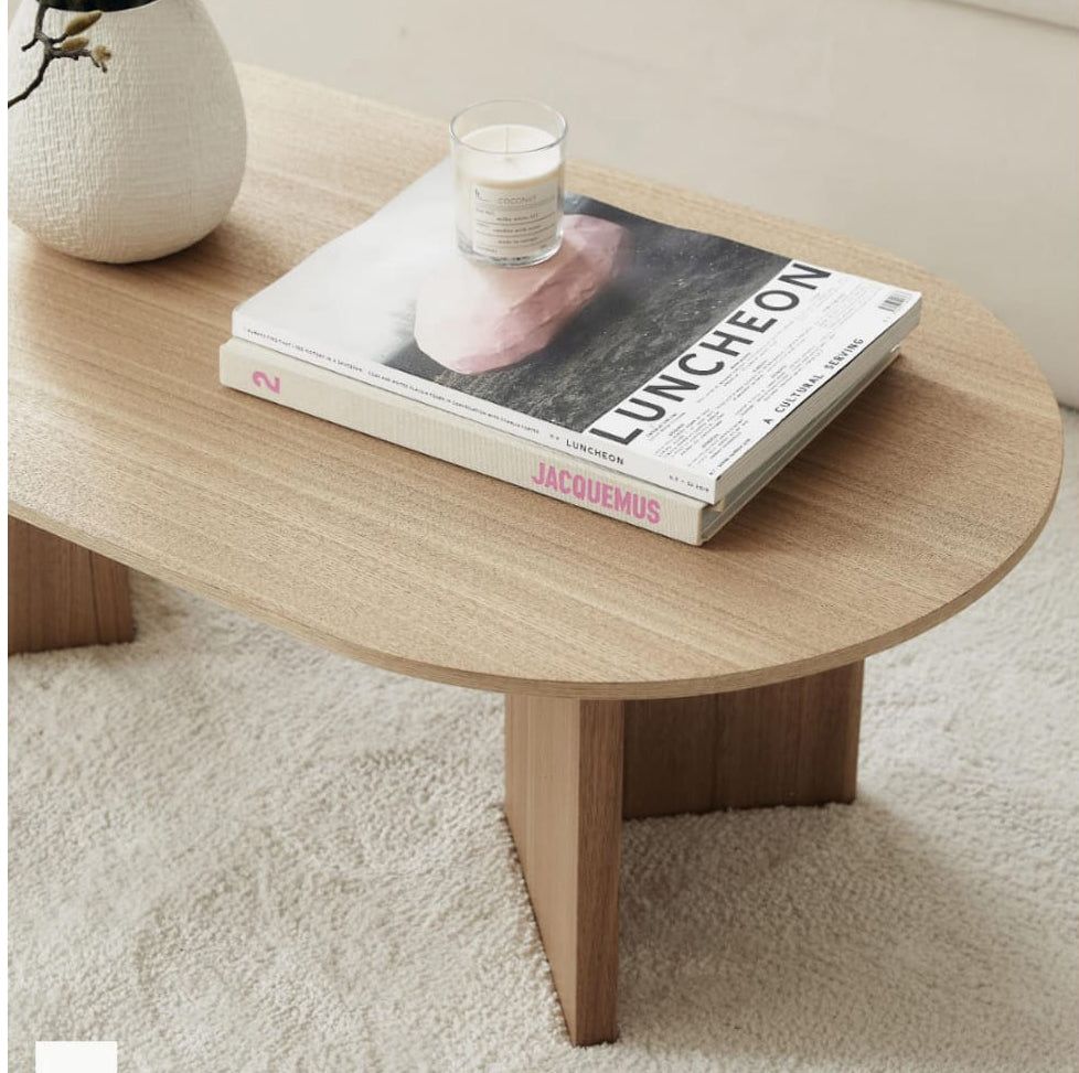 Bàn trà, bàn sofa Oval phong cách Bắc Âu Rubies House