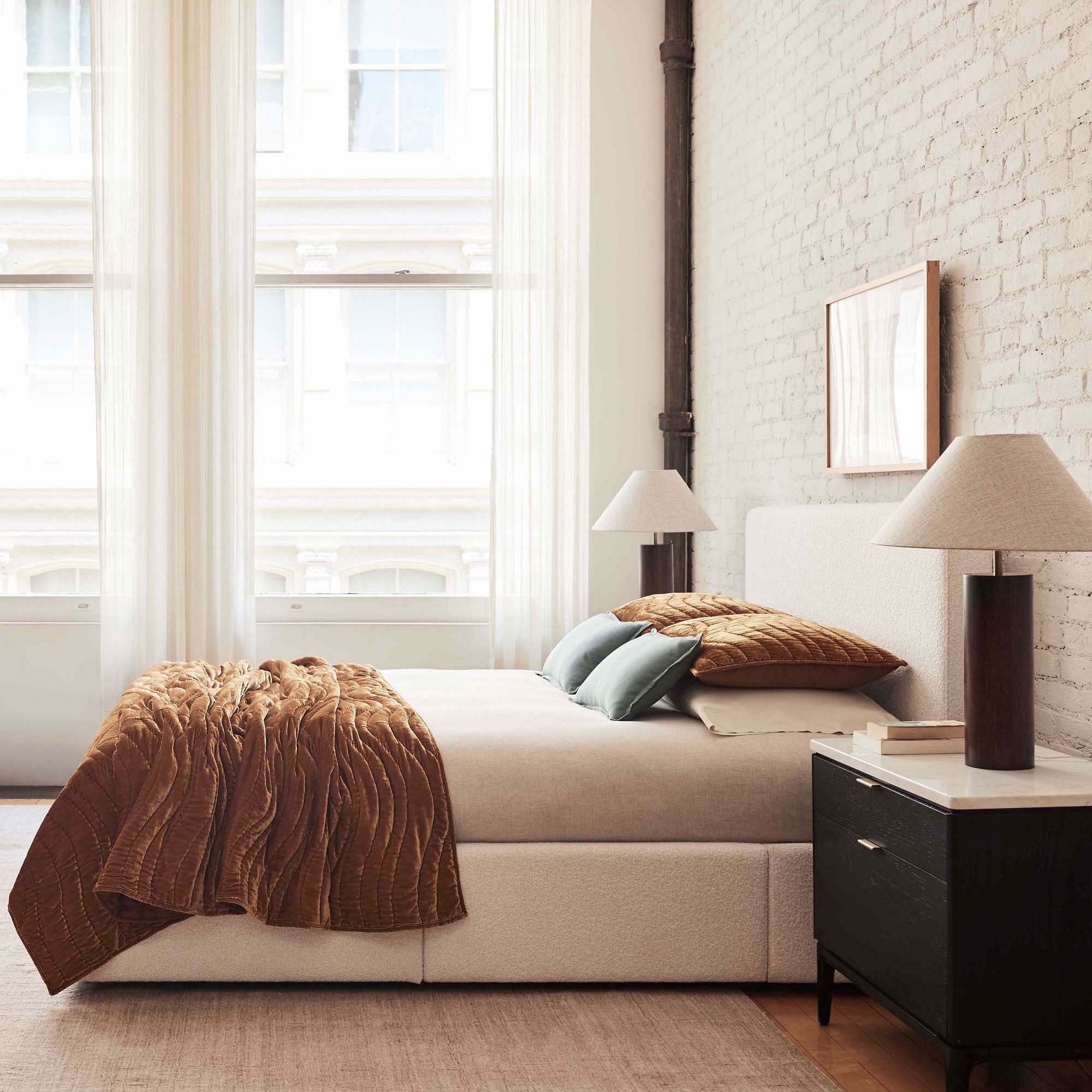 Giường ngủ bọc nệm cao cấp Storage Bed phong cách Bắc Âu Rubies House