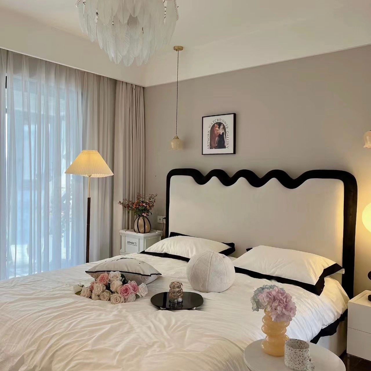 Giường ngủ bọc nệm cao cấp Lora Bed phong cách Bắc Âu Rubies House