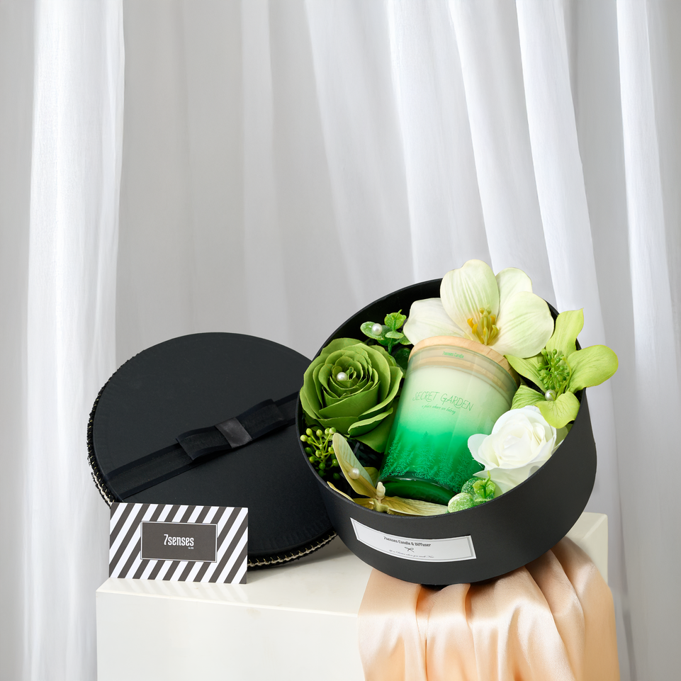 Set quà Secret Garden – hương gỗ sồi, táo gai