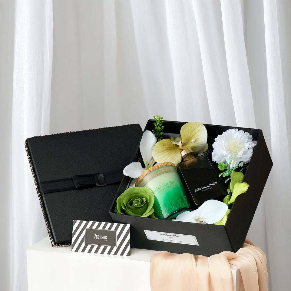 Set quà tinh dầu hương lá cây rừng & nến hương gỗ sồi