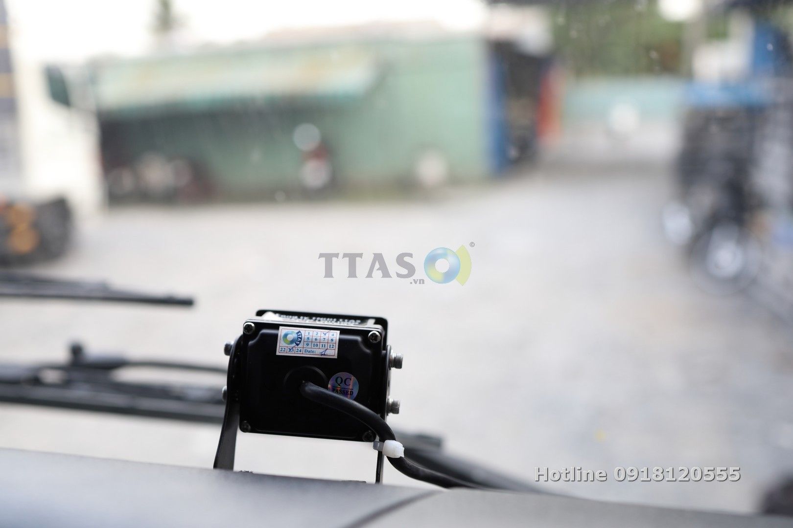 Camera hành trình và lùi xe tải Sojicam RX200 chuẩn AHD