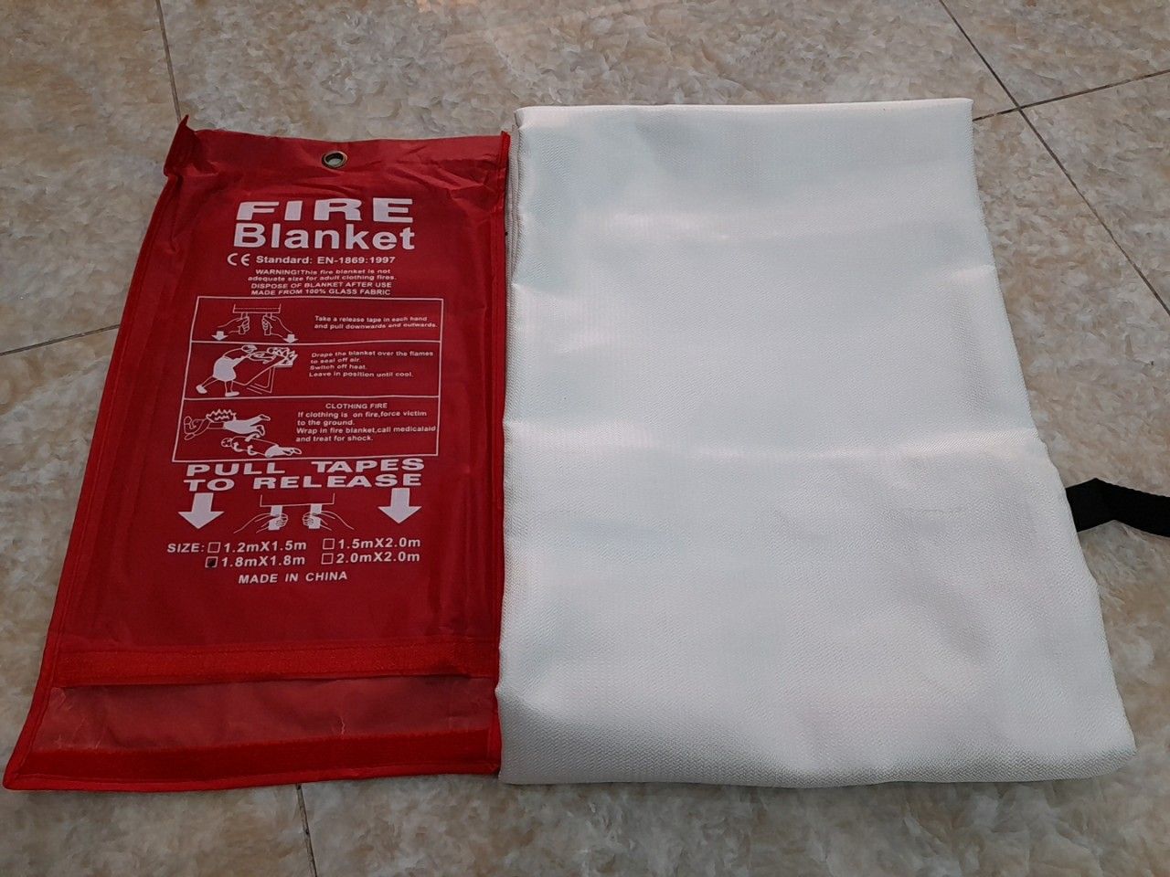 Mền (chăn) dập lửa 1,8m x 1,8m