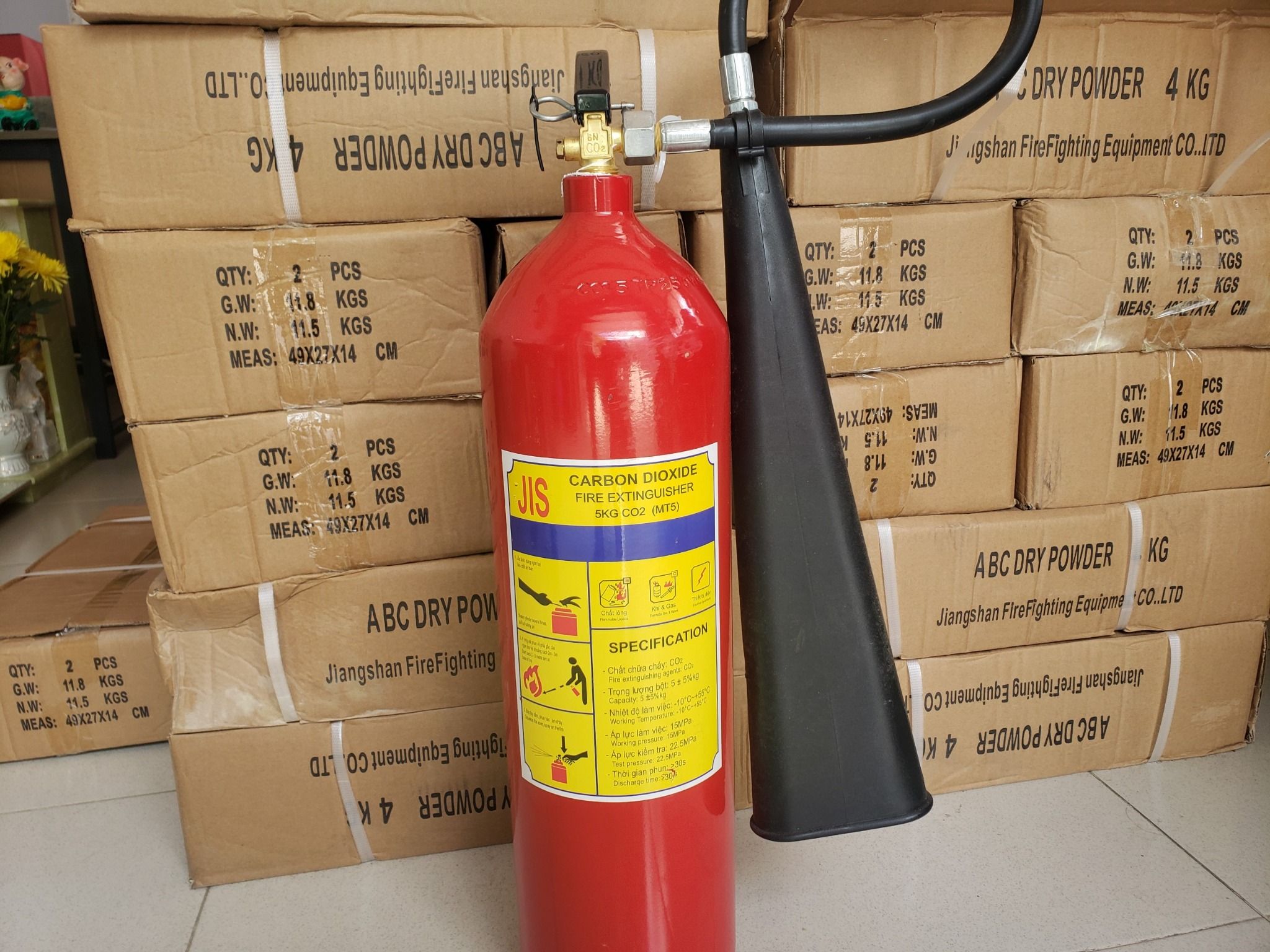Bình chữa cháy khí CO2 5kg - MT5 (TQ)