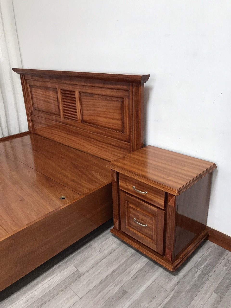 GIƯỜNG HN1 ĐUÔI BẰNG (vạt phản)