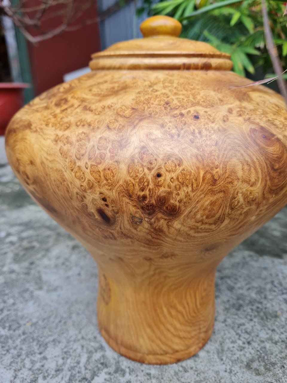 Bình phú quý chiêu tài lộc ( có 1 0 2 ) Gỗ nu hương việt liền khối