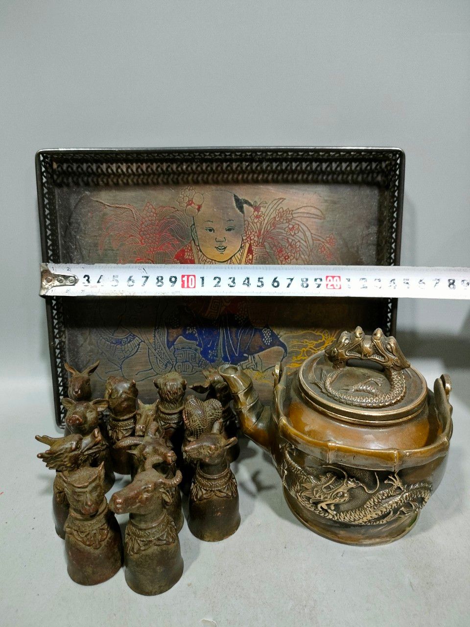 BỘ TRÀ LY 12 CON GIÁP