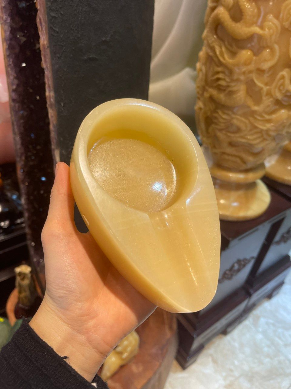 Gạt tàn xì gà ngọc hoàng long