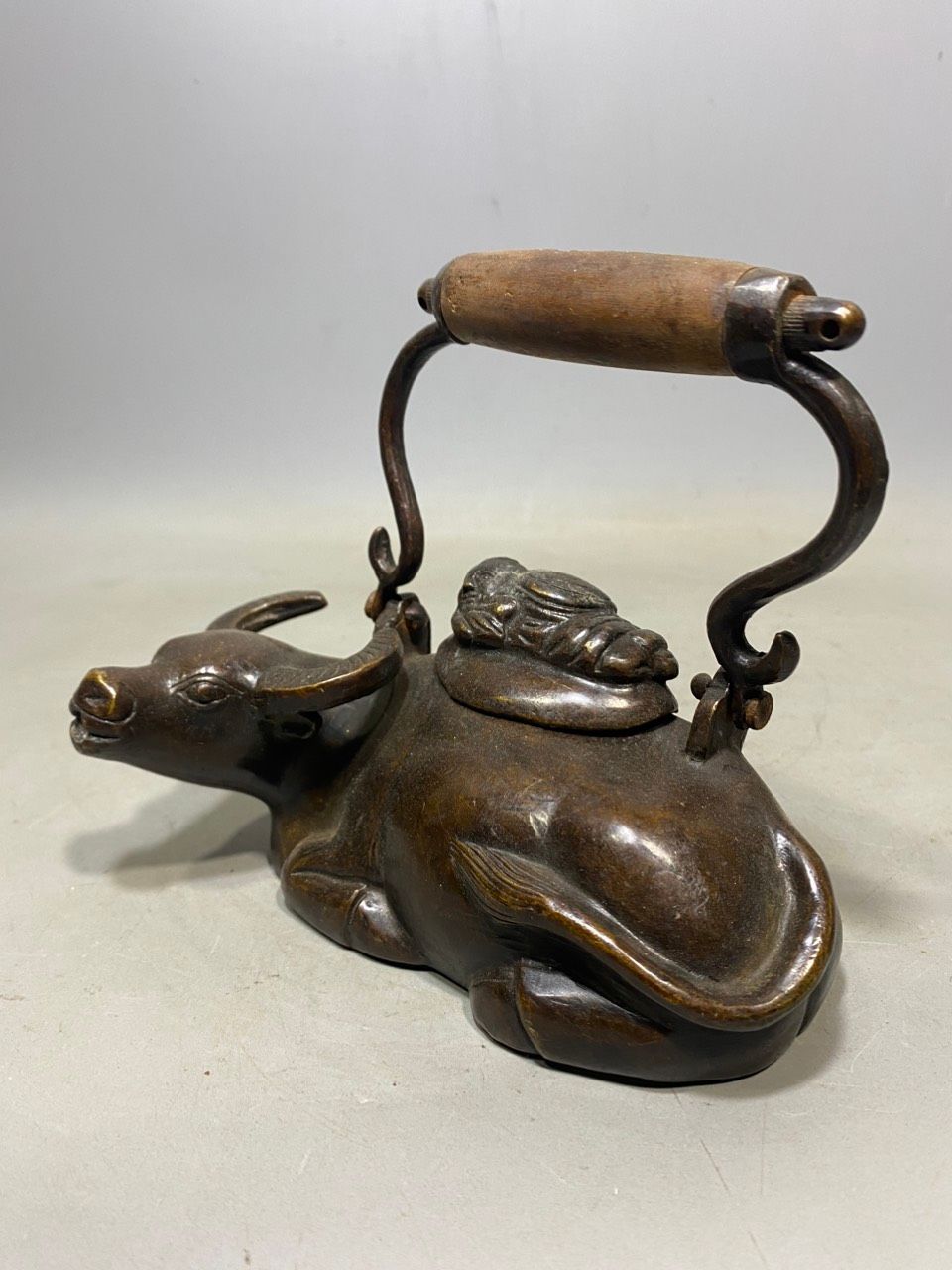 ẤM ĐỒNG TRÂU