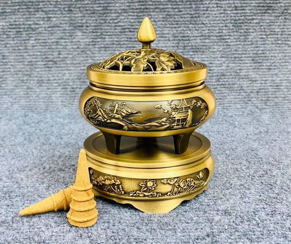 Chiếc Xông Trầm Đồng Phong Cảnh Làng Quê Kèm Đế