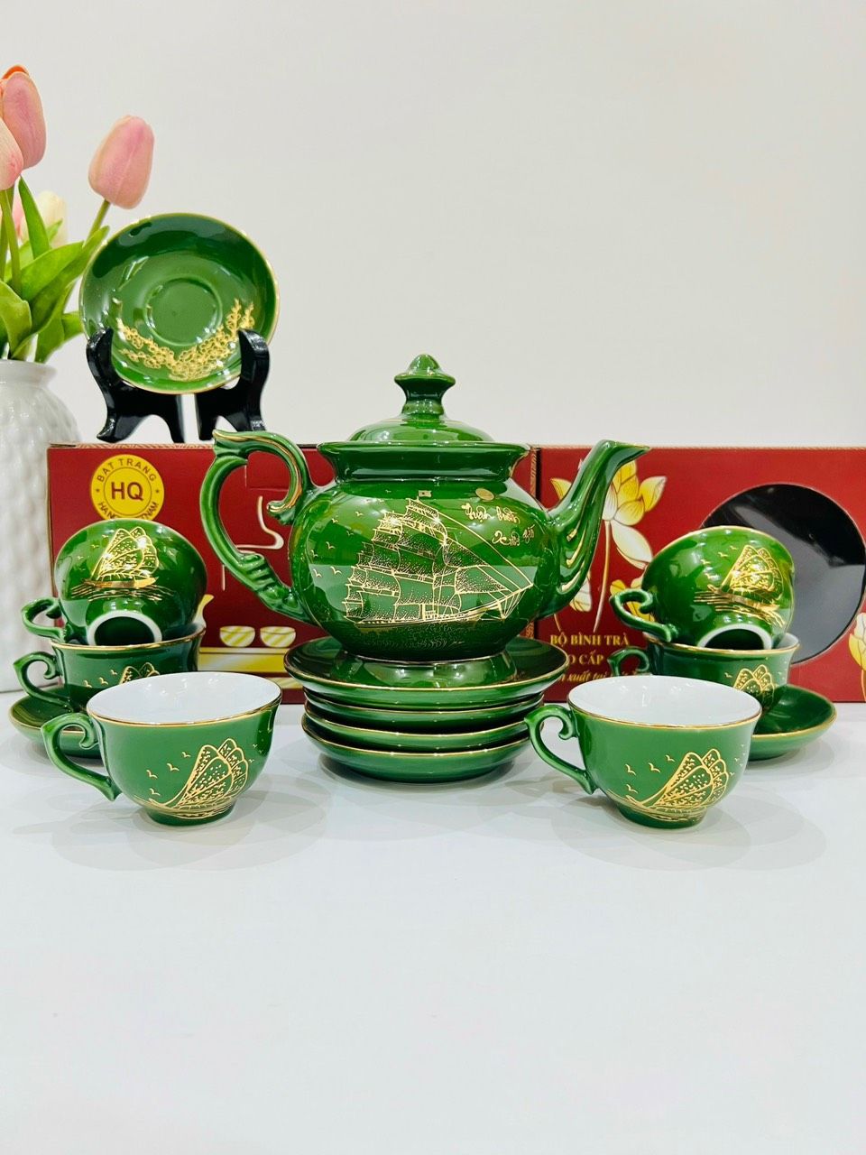 Bộ ấm chén thuận buồm xuôi gió
