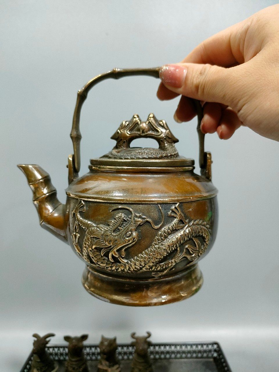 BỘ TRÀ LY 12 CON GIÁP