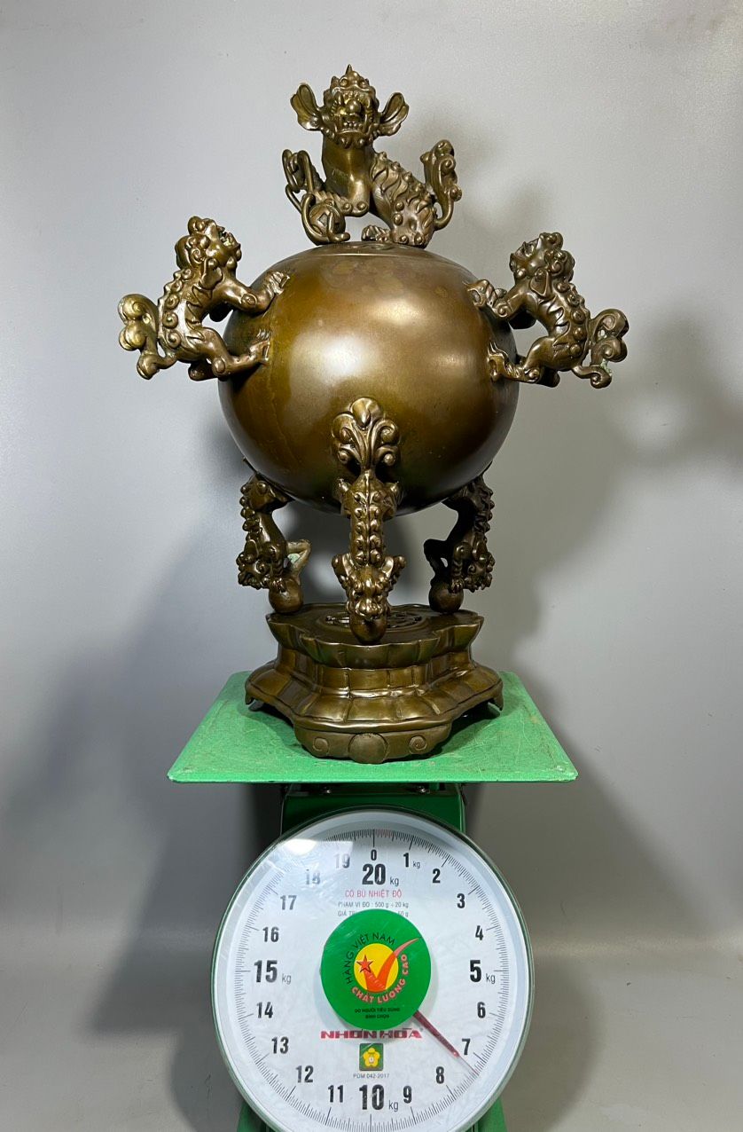 ĐỈNH ĐỒNG THẤT LÂN