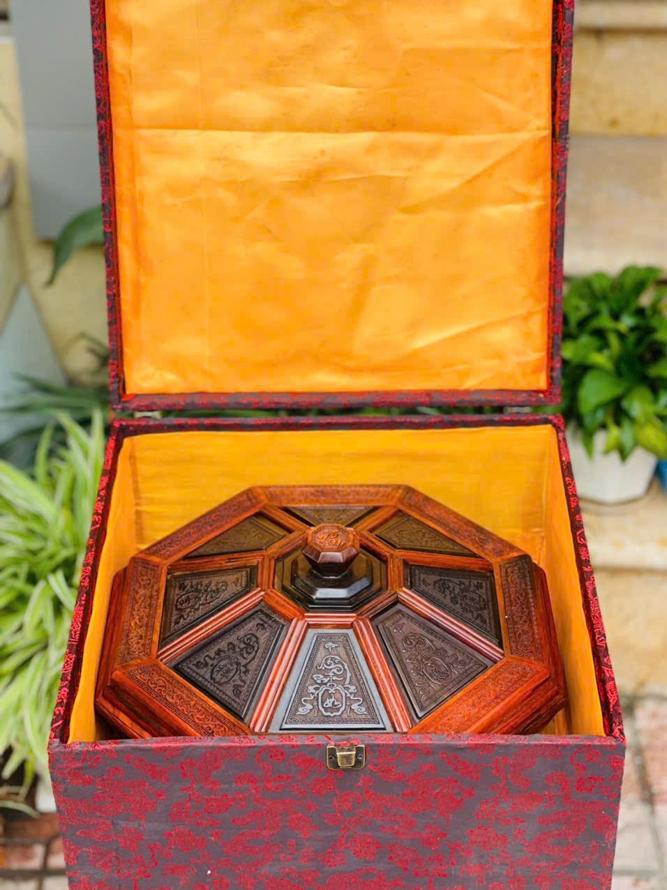 HỘP ĐỰNG BÁNH KẸO