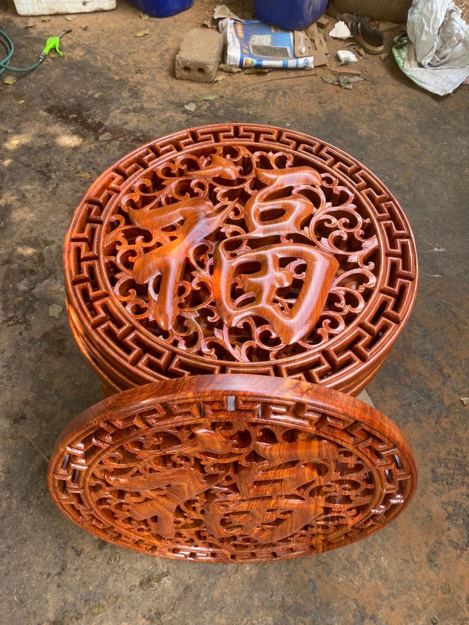 Chữ phúc gỗ hương