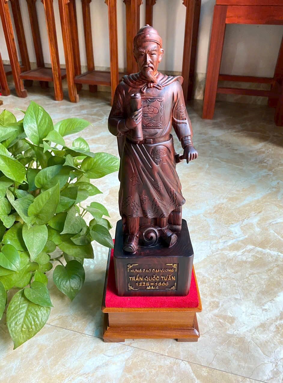Trần Quốc Tuấn Gỗ trắc