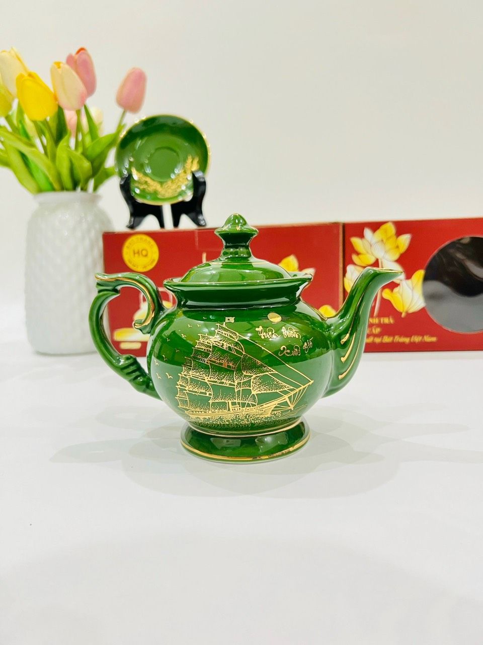 Bộ ấm chén thuận buồm xuôi gió