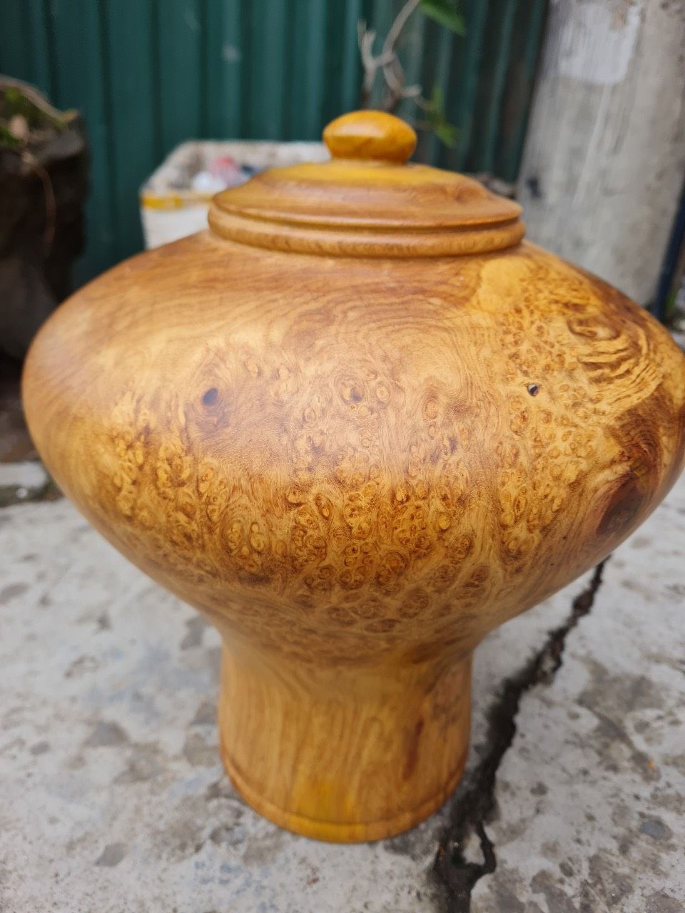 Bình phú quý chiêu tài lộc ( có 1 0 2 ) Gỗ nu hương việt liền khối