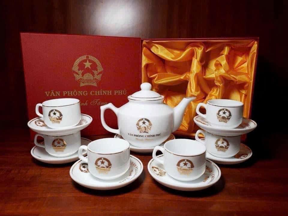 BỘ ẤM CHÉN IN LOGO