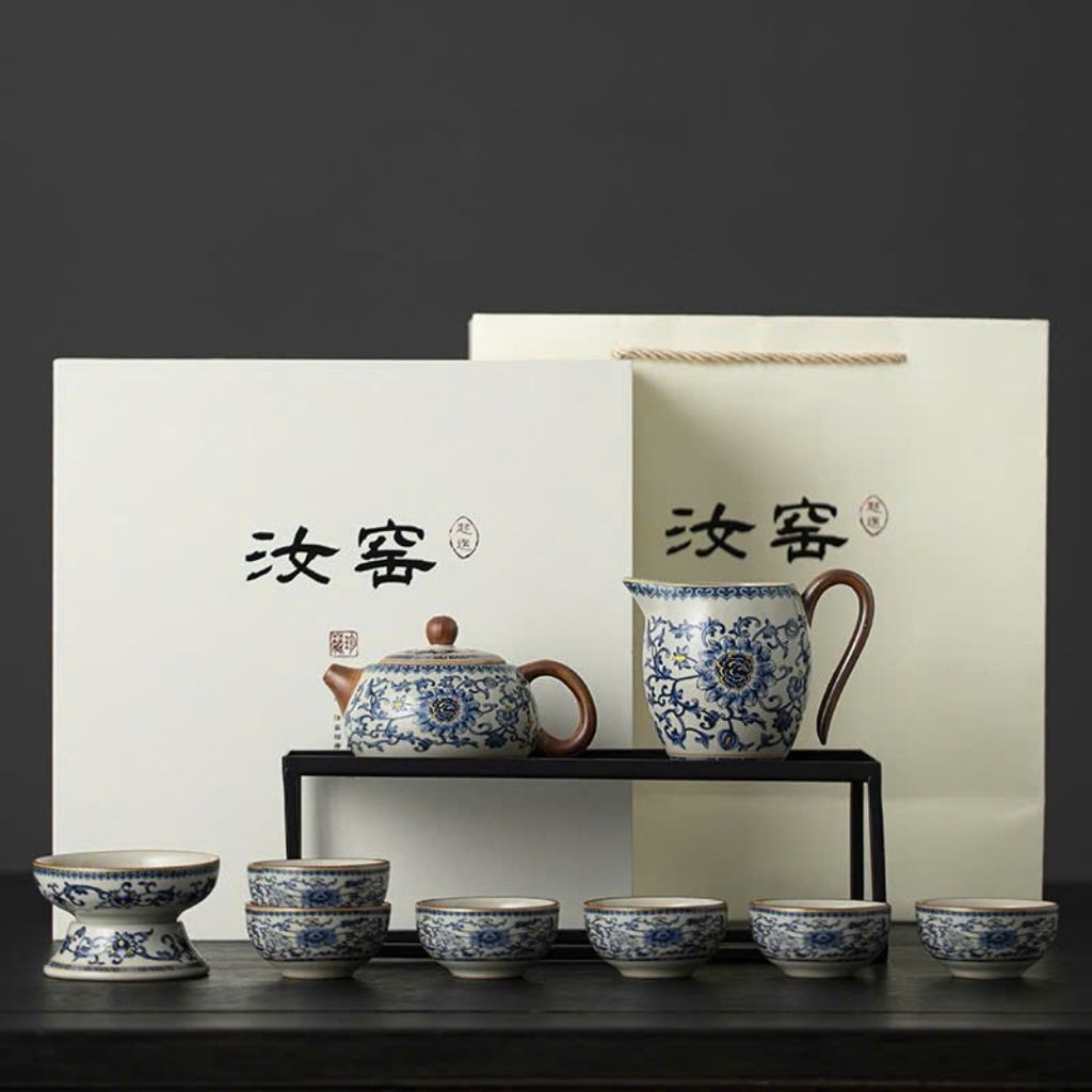 Bộ ấm chén hoa lam kín mật BKCECN-9244