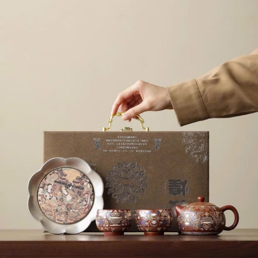 Bộ ấm chén hoa văn cung đình BKCECN-9259
