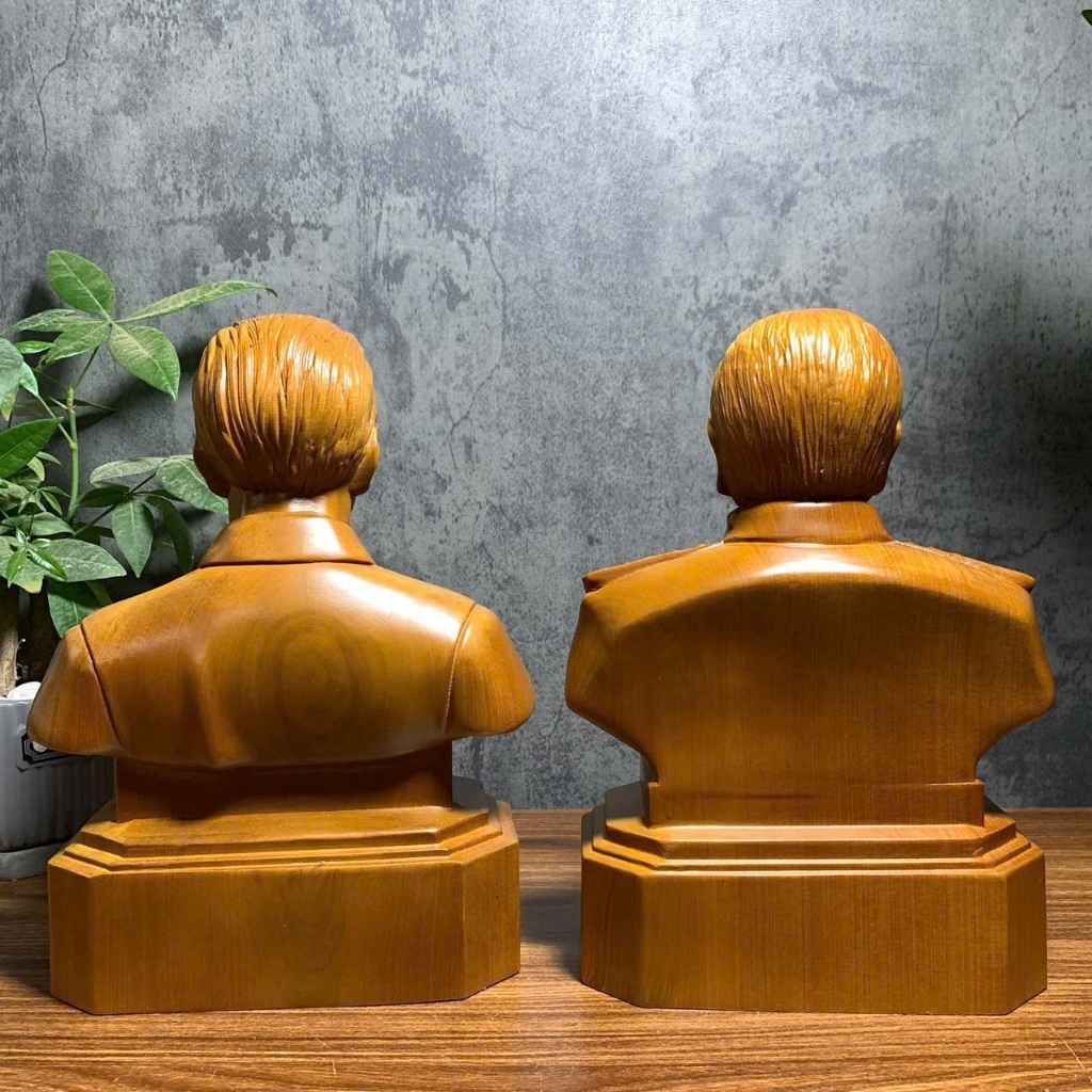 Tượng Bác gỗ bách xanh BKWOVN-9179