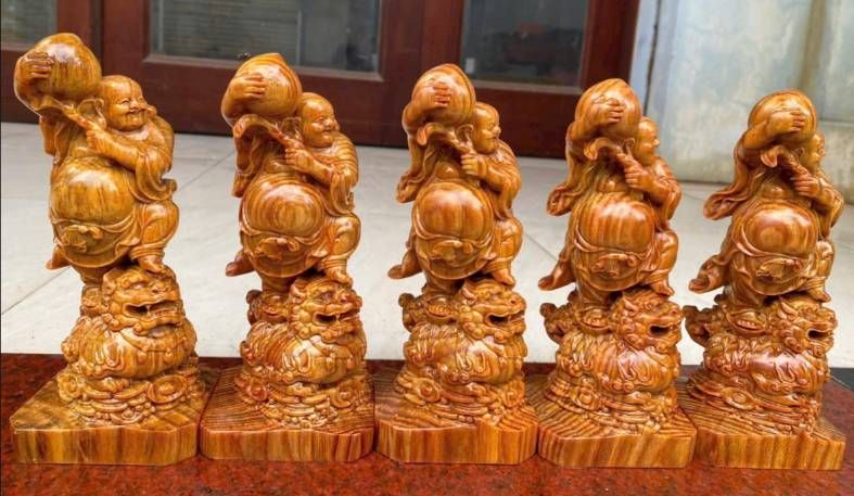 Di lặc phục nghê